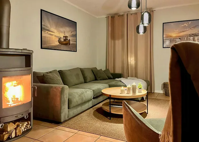 Thatched-roof House At Stettiner Haff Ferienhaus *